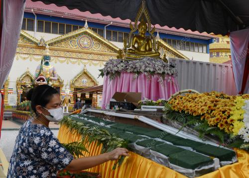 PERSIAPAN HARI WESAK