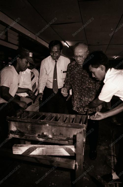 Tan Sri Datuk Dr. Haji Hamdan bin Sheikh Tahir