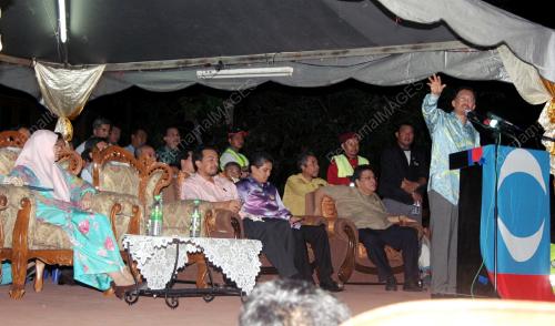 ANWAR IBRAHIM