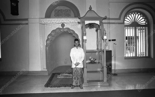 PG09_03082015_MASJID_TUA