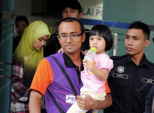 PG09_05082013_POLIS_ANAK