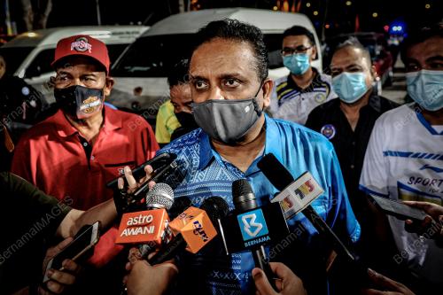 DATUK SERI REEZAL MERICAN NAINA MERICAN