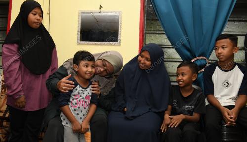 DATUK AIMAN ATHIRAH SABU