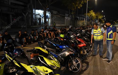 OPERASI MOTOSIKAL