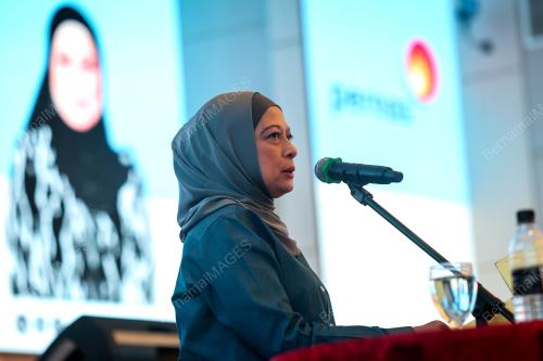 DATUK HAZIMAH ZAINUDDIN