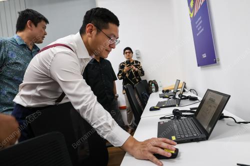 ZAIRIL KHIR JOHARI