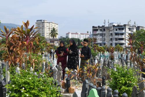 ZIARAH KUBUR