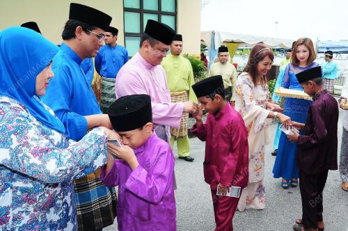 PG09_11092012_JAMUAN_RAYA_AUCMS