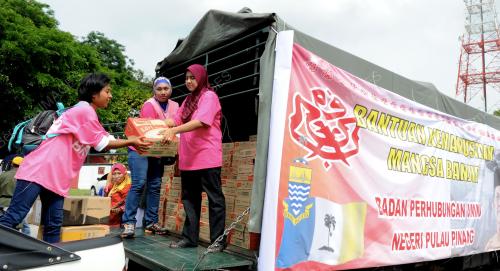 PG09_11122013_BANTUAN_BANJIR