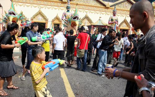 PESTA SONGKRAN