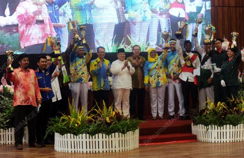 PG09_16092017_BERGAMBAR