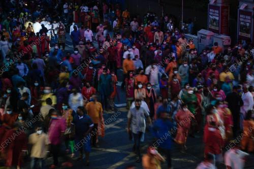 PENGANUT HINDU PADA PERARAKAN PEDATI
