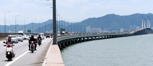 PG09_18042013_JAMBATAN_MOTOR
