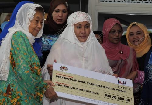 PG09_18122012_ROSMAH_SUMBANGAN
