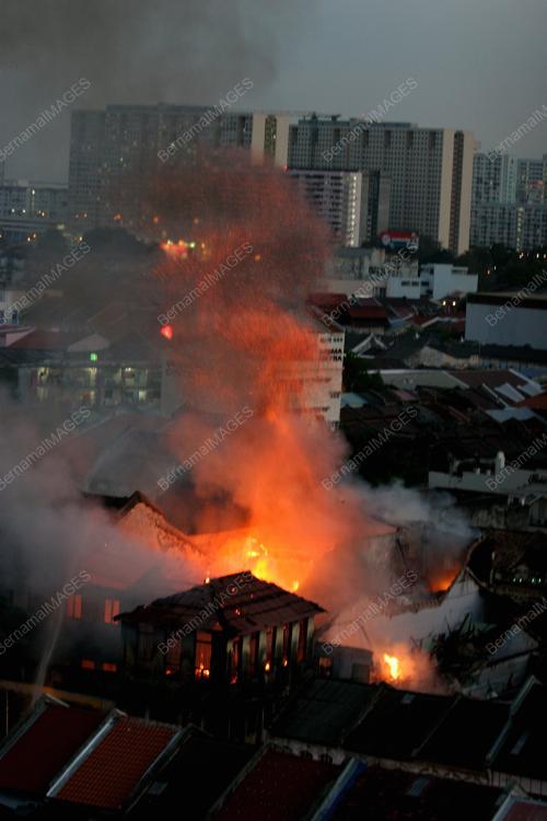KEBAKARAN DI LEBUH KIMBAL