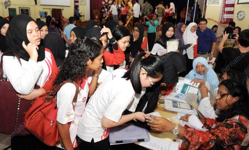 PG09_20032014_KEPUTUSAN_SPM