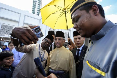 AL-SULTAN ABDULLAH RI'AYATUDDIN AL-MUSTAFA BILLAH SHAH
