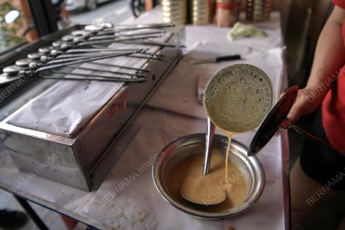 KUIH KAPIT