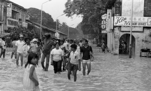 PG09_22062015_BANJIR