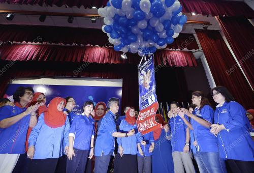 PG09_24042015_WANITA