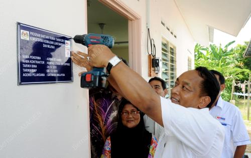 PG09_24052012_BANTUAN_RUMAH