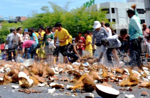 PG09_26012013_PECAH_KELAPA