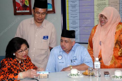 RAFIDAH_AZIZ