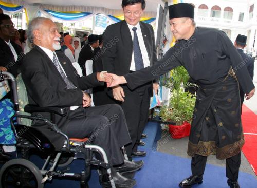 MOHAMED NAZRI ABDUL AZIZ