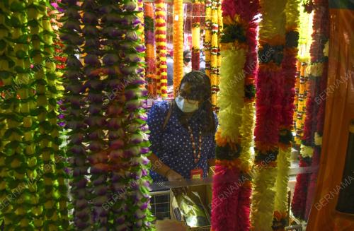PERSIAPAN DEEPAVALI