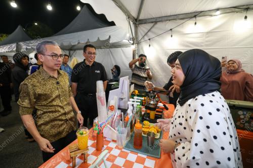 DATUK FAHMI FADZIL