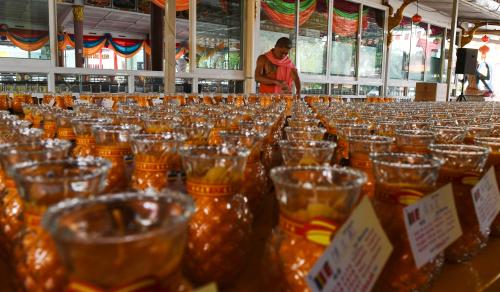 PERSIAPAN HARI WESAK
