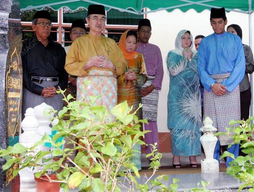 ABDULLAH AHMAD BADAWI
