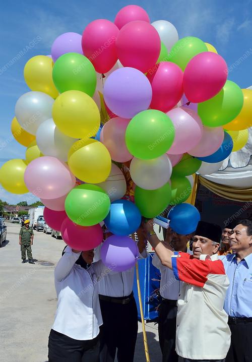 PG10_05052012_MENTERI_RASMI