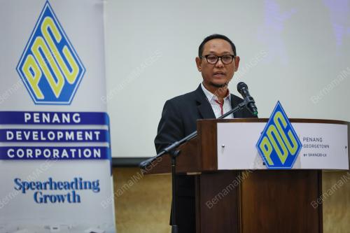 DATUK AZIZ BAKAR