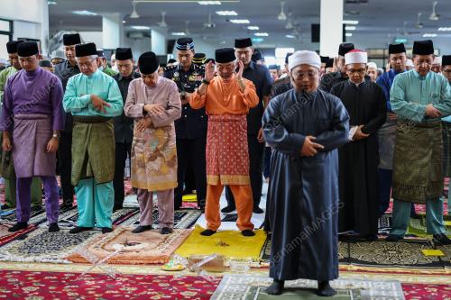 AL-SULTAN ABDULLAH RI'AYATUDDIN AL-MUSTAFA BILLAH SHAH