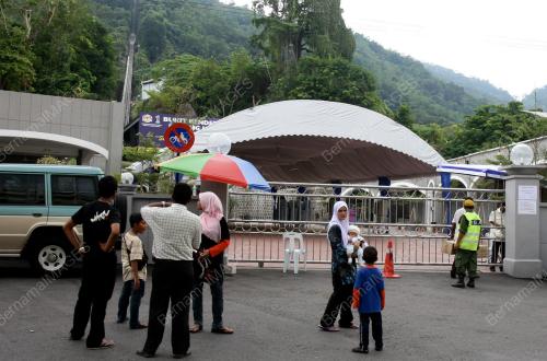 KERETAPI BUKIT BENDERA