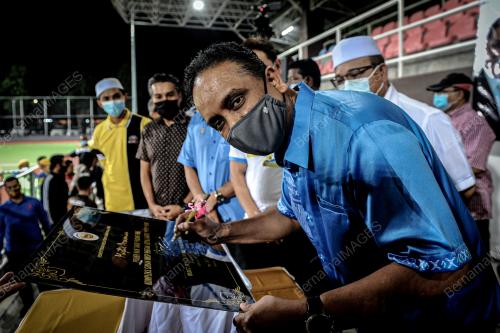 DATUK SERI REEZAL MERICAN NAINA MERICAN