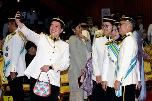 DATUK SERI FAHMI FADZIL