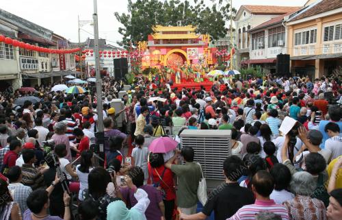 PG10_12022011_PERSEMBAHAN