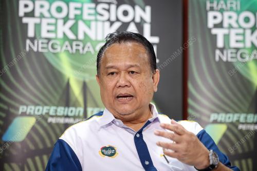 DATUK SERI ALEXANDER NANTA LINGGI