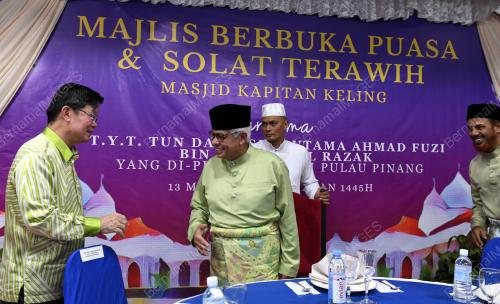 BERBUKA PUASA