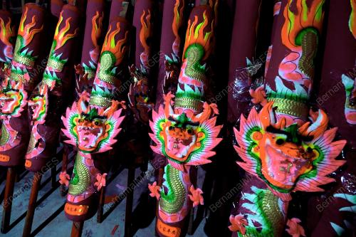 KAYU COLOK TAHUN BARU CINA