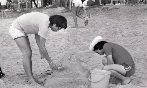 DISEMBER 1982