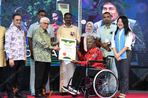 PESTA PONGGAL