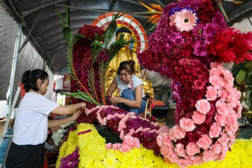 PERSIAPAN HARI WESAK