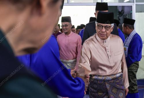 TUN AHMAD FUZI ABDUL RAZAK
