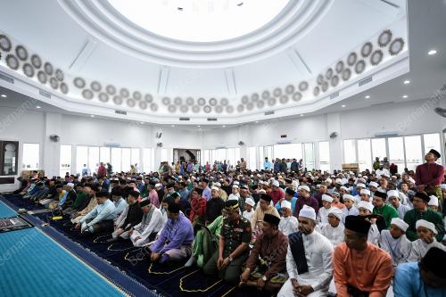 AL-SULTAN ABDULLAH RI'AYATUDDIN AL-MUSTAFA BILLAH SHAH