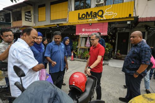 FAHMI FADZIL