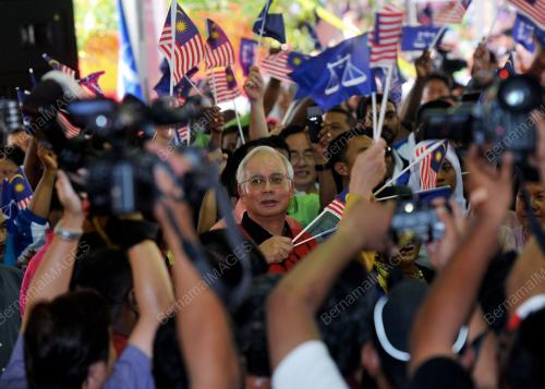 PG10_24012012_PM-TAHUN_BARU