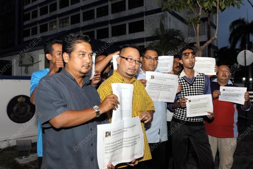 PG10_24122013_UMNO_LAPORAN